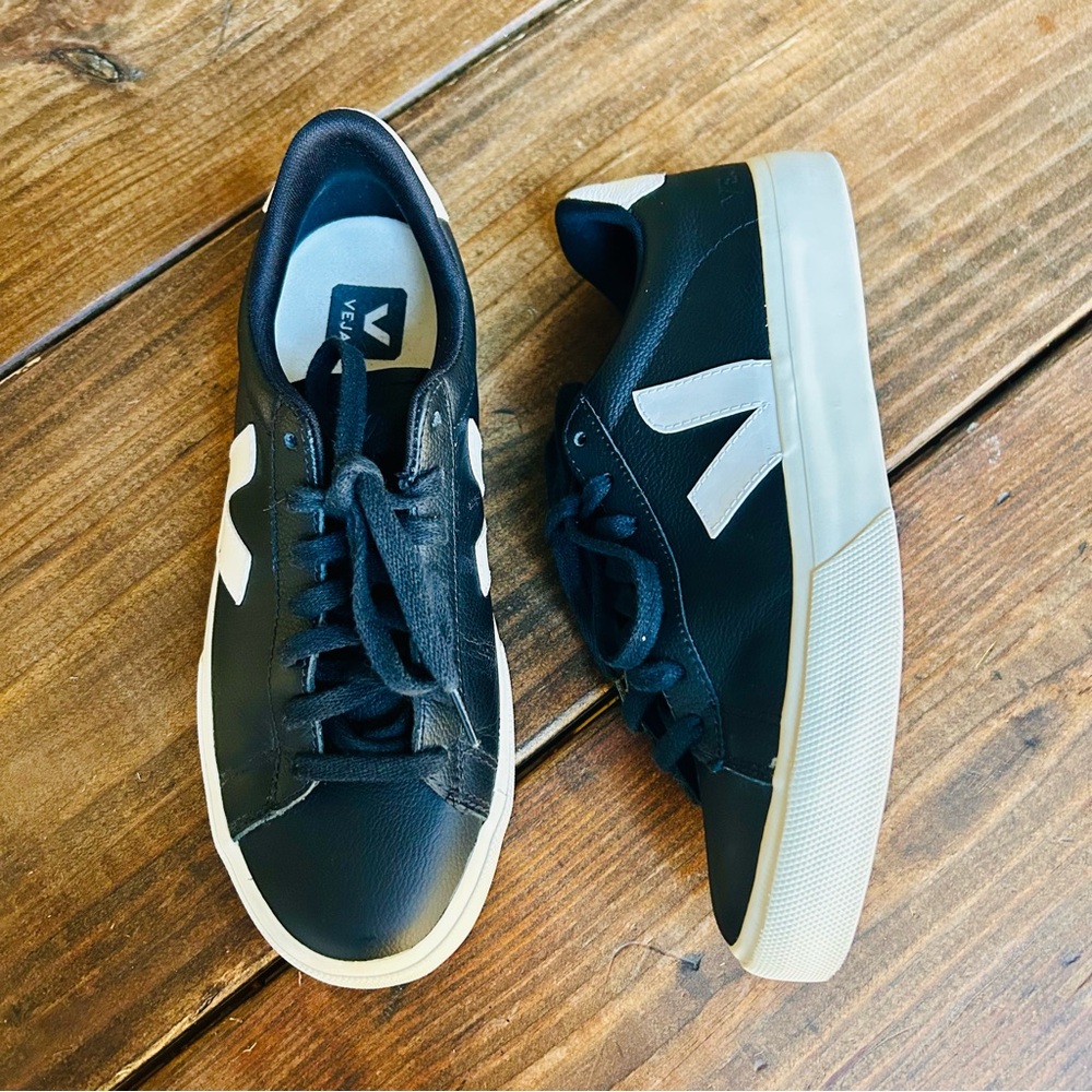 Veja Women's Black Campo Leather Sneakers